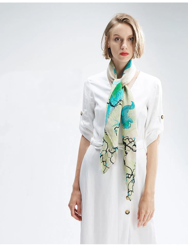 China Custom Lady Silk Scarf Manufacturer